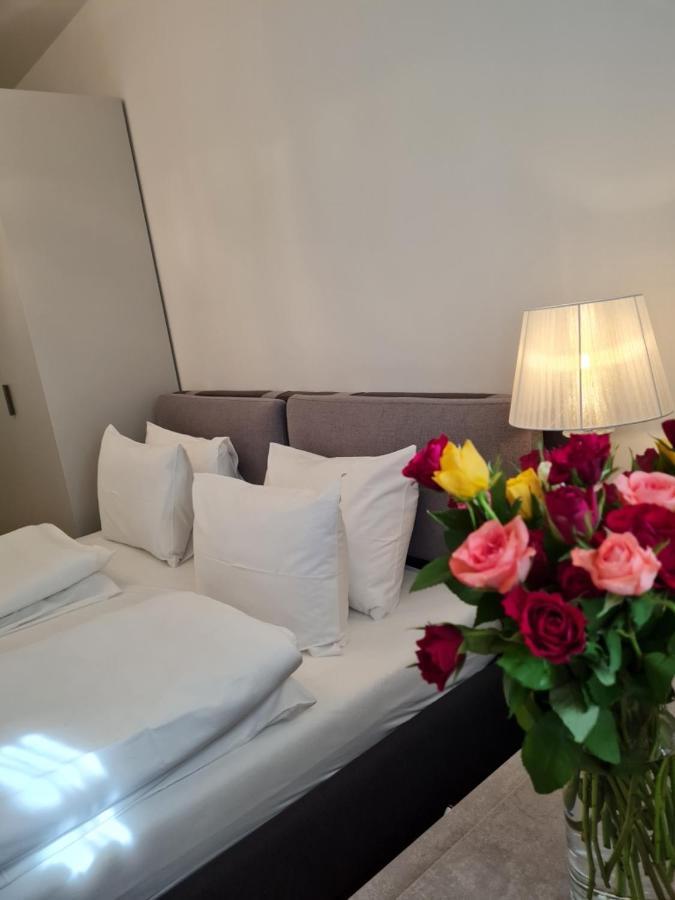 Sole Di Diana Luxury Apartments 佩斯基耶拉德加达 外观 照片