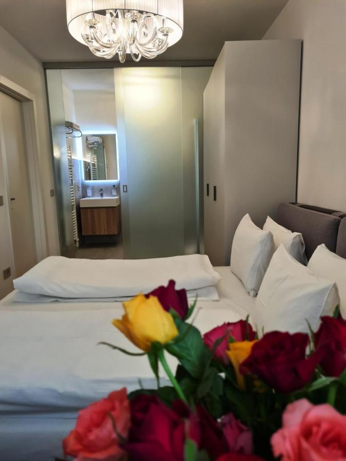 Sole Di Diana Luxury Apartments 佩斯基耶拉德加达 外观 照片