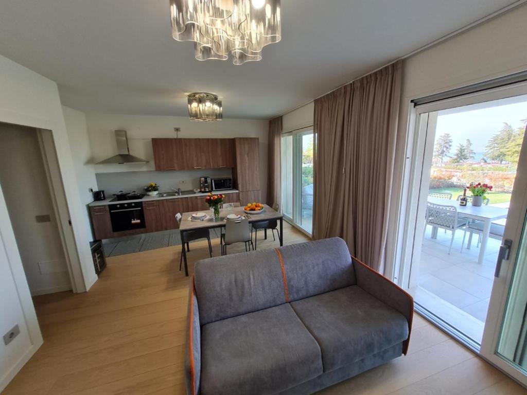 Sole Di Diana Luxury Apartments 佩斯基耶拉德加达 外观 照片
